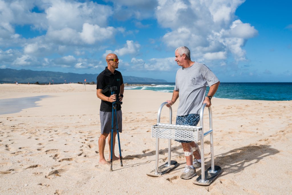 Patient performing therapeutic rehabilitation exercises with a physical therapist in Honolulu